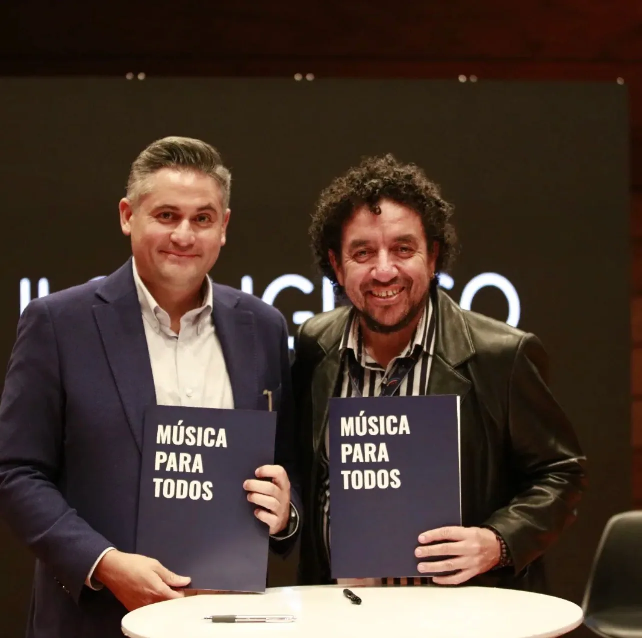 Sección de cuerdas en presentación